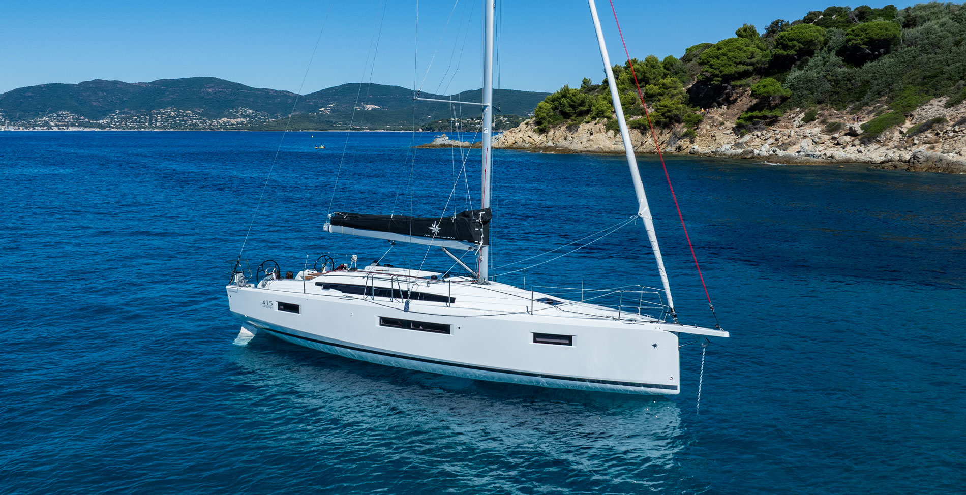 The sleek and sporty Sun Odyssey 415 yacht has plenty of room for you and your guests. 